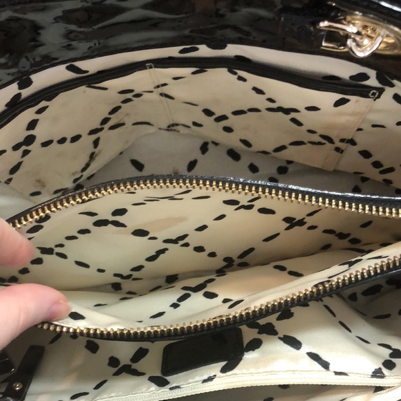 Kate Spade black patent leather handbag. - Picture 10 of 14